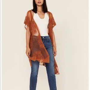 Shyanne Women's Medallion Lace Shawl